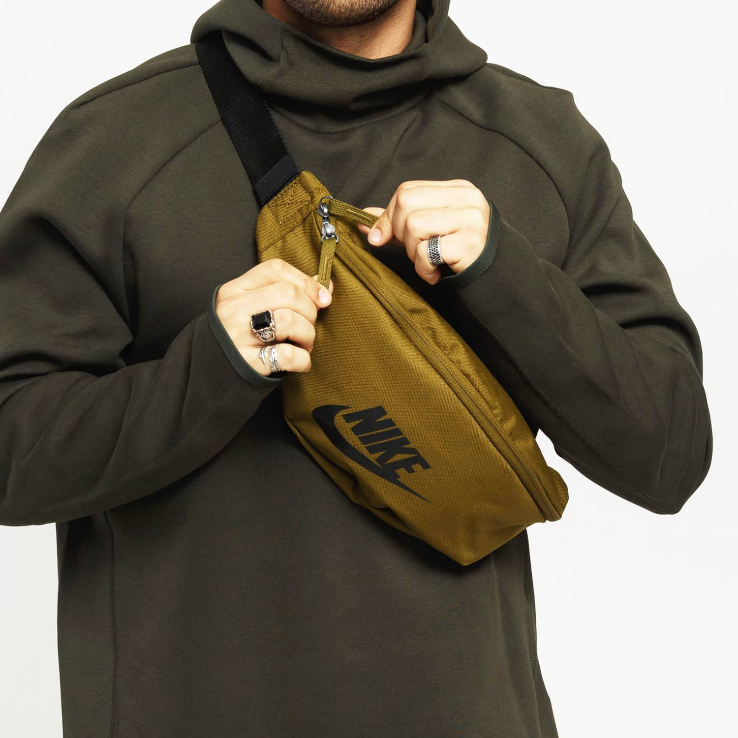 Nike Sportswear Heritage Hip-Pack Bag (9000030532_39144)