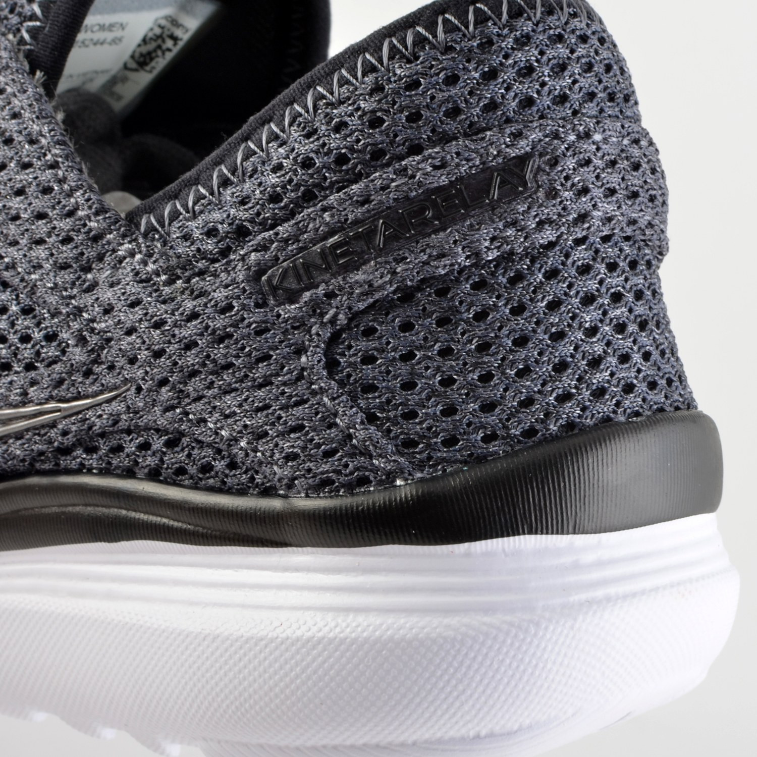 saucony kineta relay