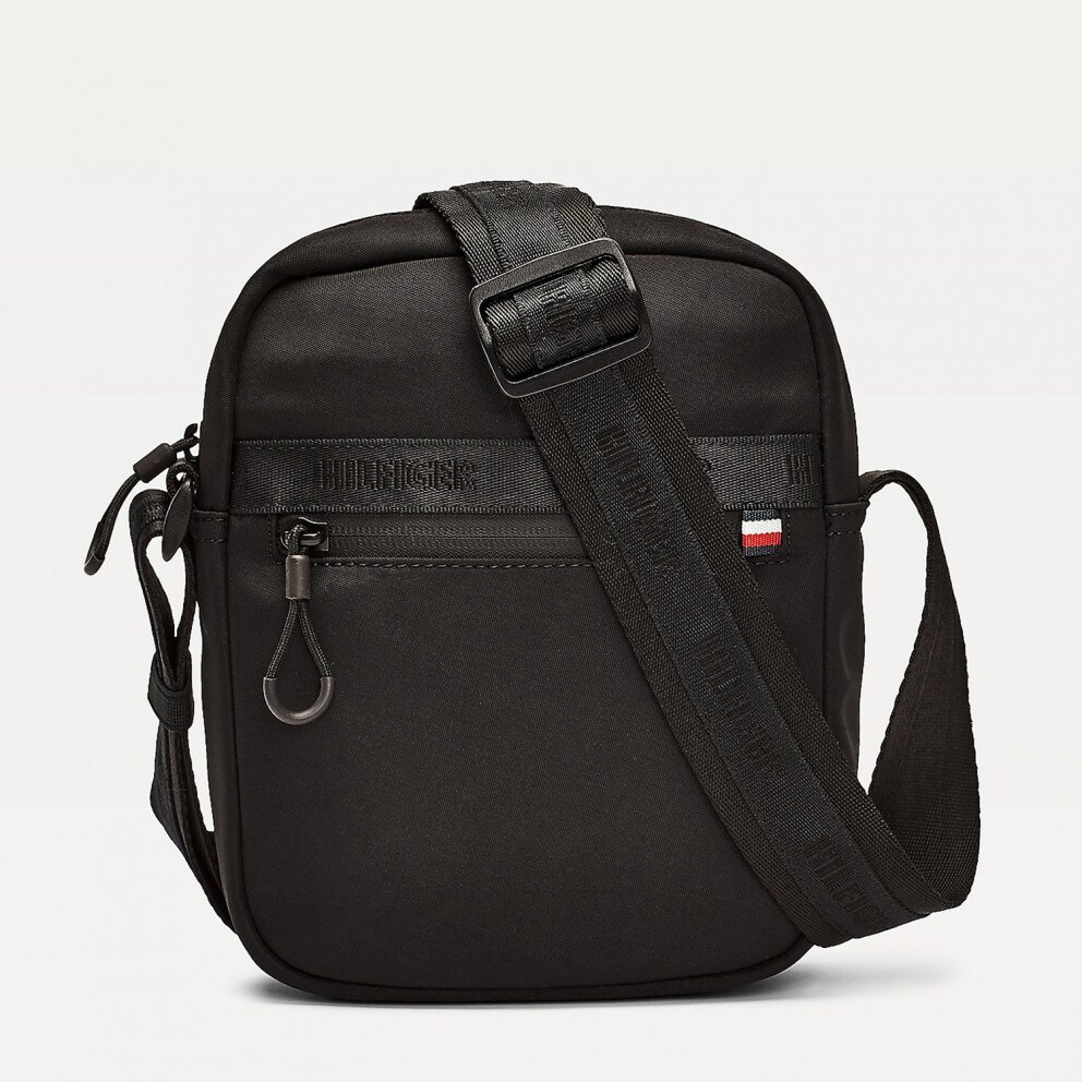 tommy jeans urban tech reporter small crossbody bag