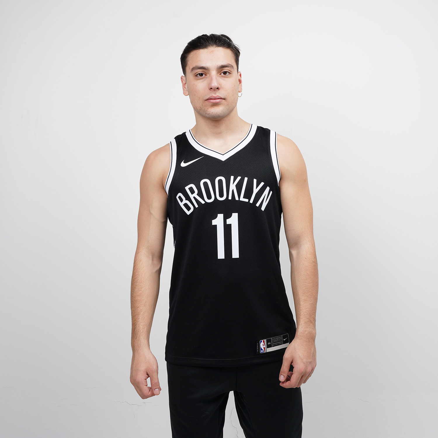 Kyrie Irving debuts retro Brooklyn 'New Jersey' jerseys