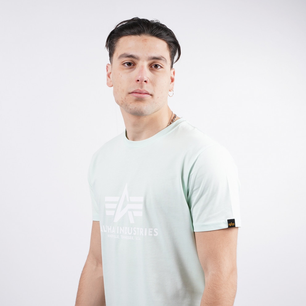 Alpha Industries Basic Men's T - Shirt Light Green 100501/43 - Ce t-shirt  de est conçu en jersey de coton blanc et se dote du logo du label sur le  devant