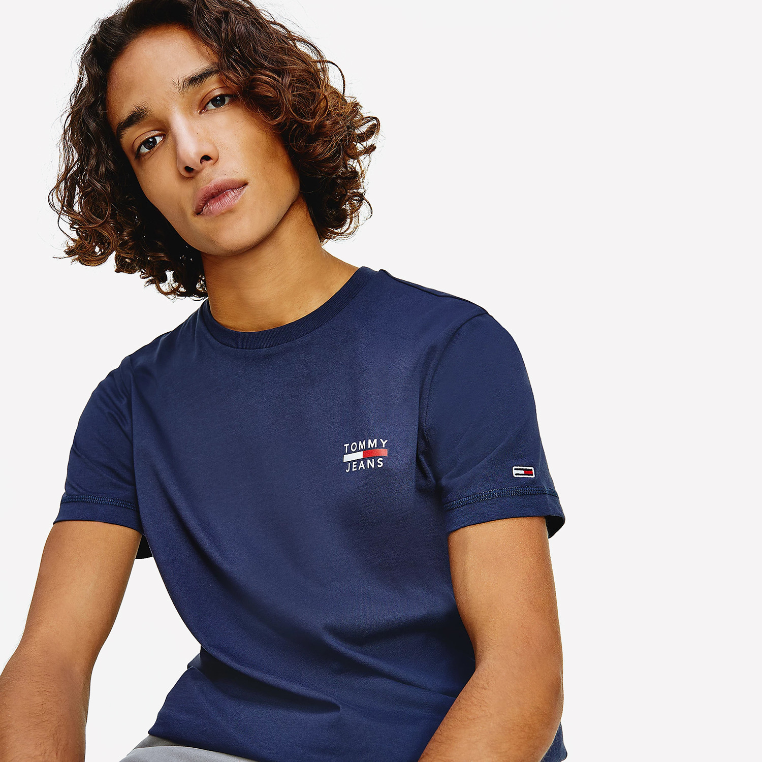 Tommy Jeans Chest Logo T-Shirt