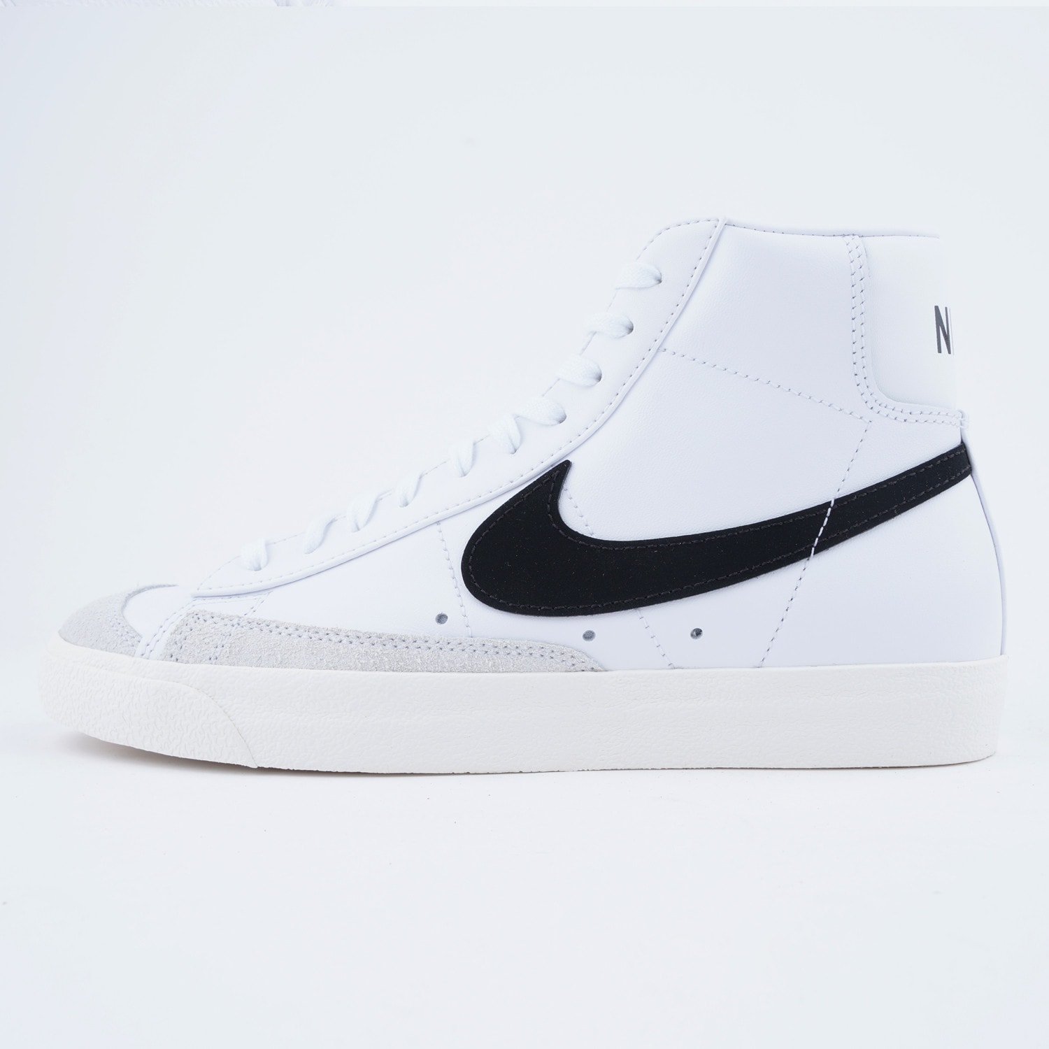 Nike Blazer Mid '77 Γυναικεία Παπούτσια (9000079978_45753) Γυναικεία / Γυναικεία Παπούτσια / Γυναικεία Μποτάκια & Μπότες