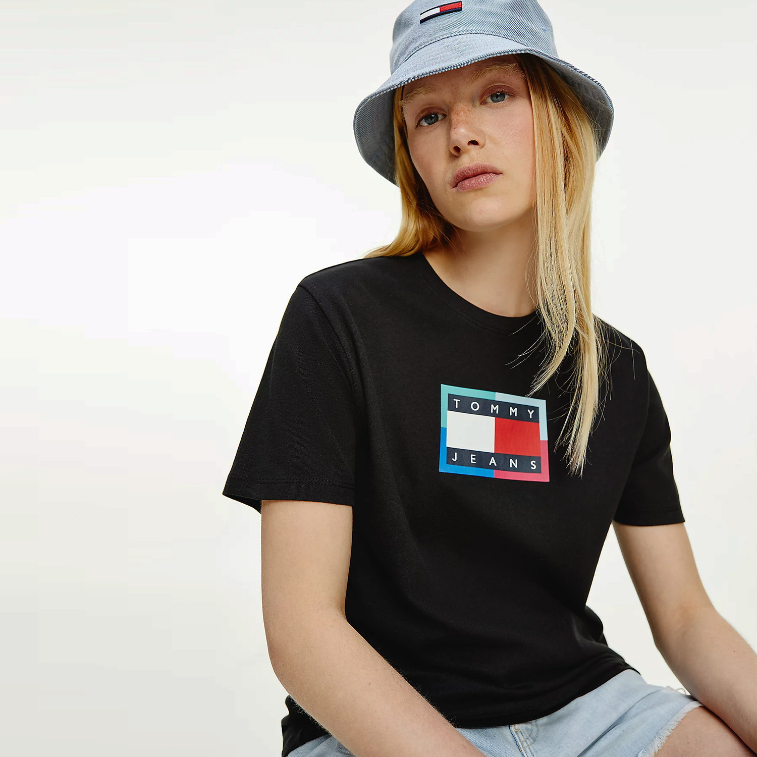  Tommy Jeans Relaxed Dye Flag Γυναικείο T-shirt (9000088573_1469) 2025