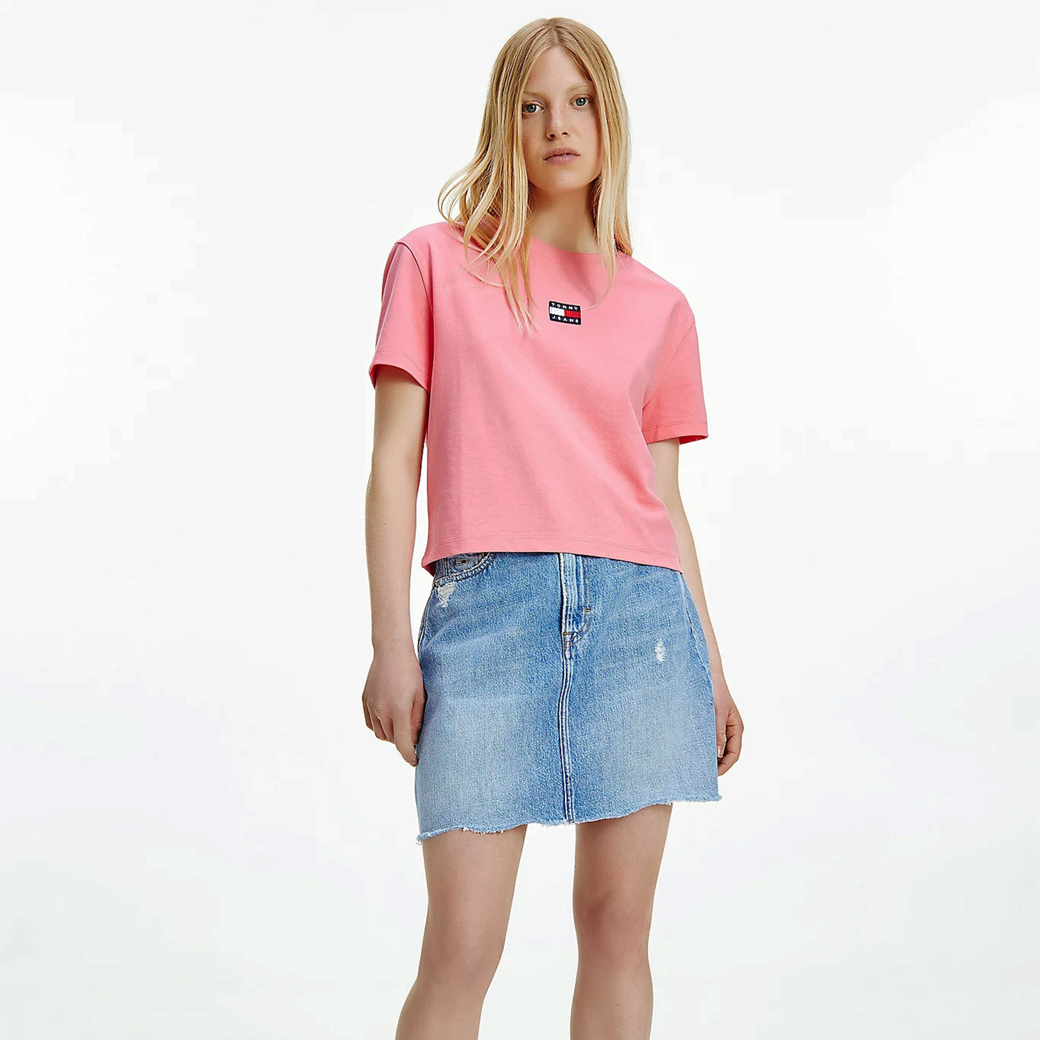 Tommy Jeans Center Badge Γυναικείο T-shirt (9000088561_55437)