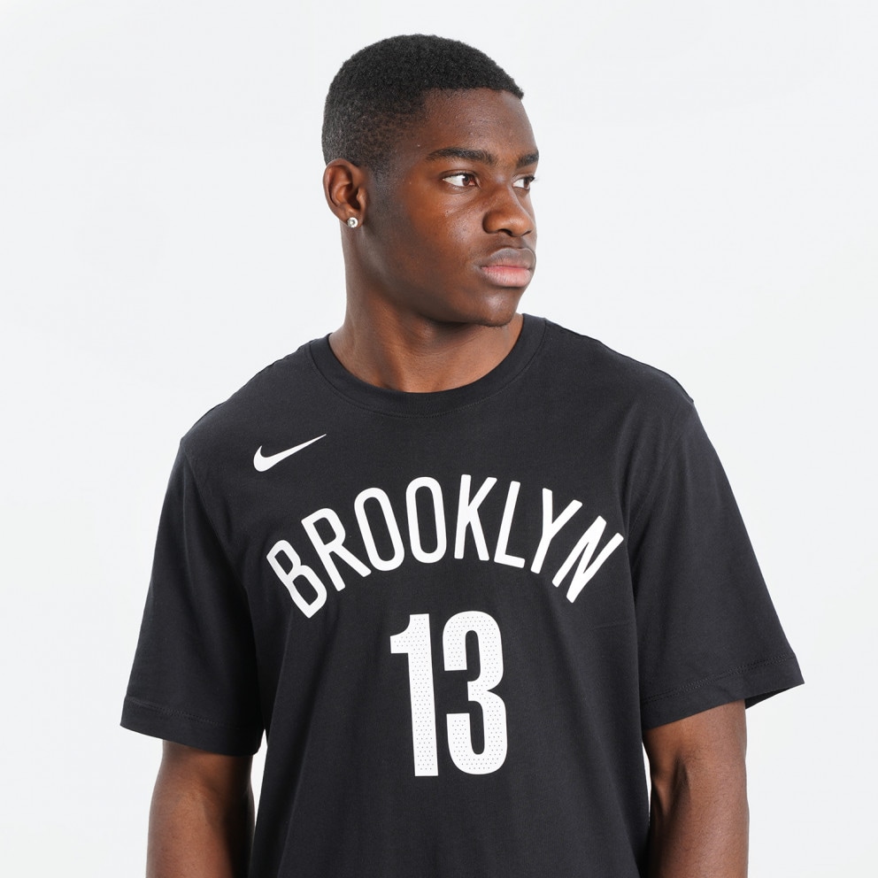 Nike NBA Brooklyn Nets James Harden Men s T 011 Shirt Black CV8504 Logo Nike imprime sur le devant et dans le dos