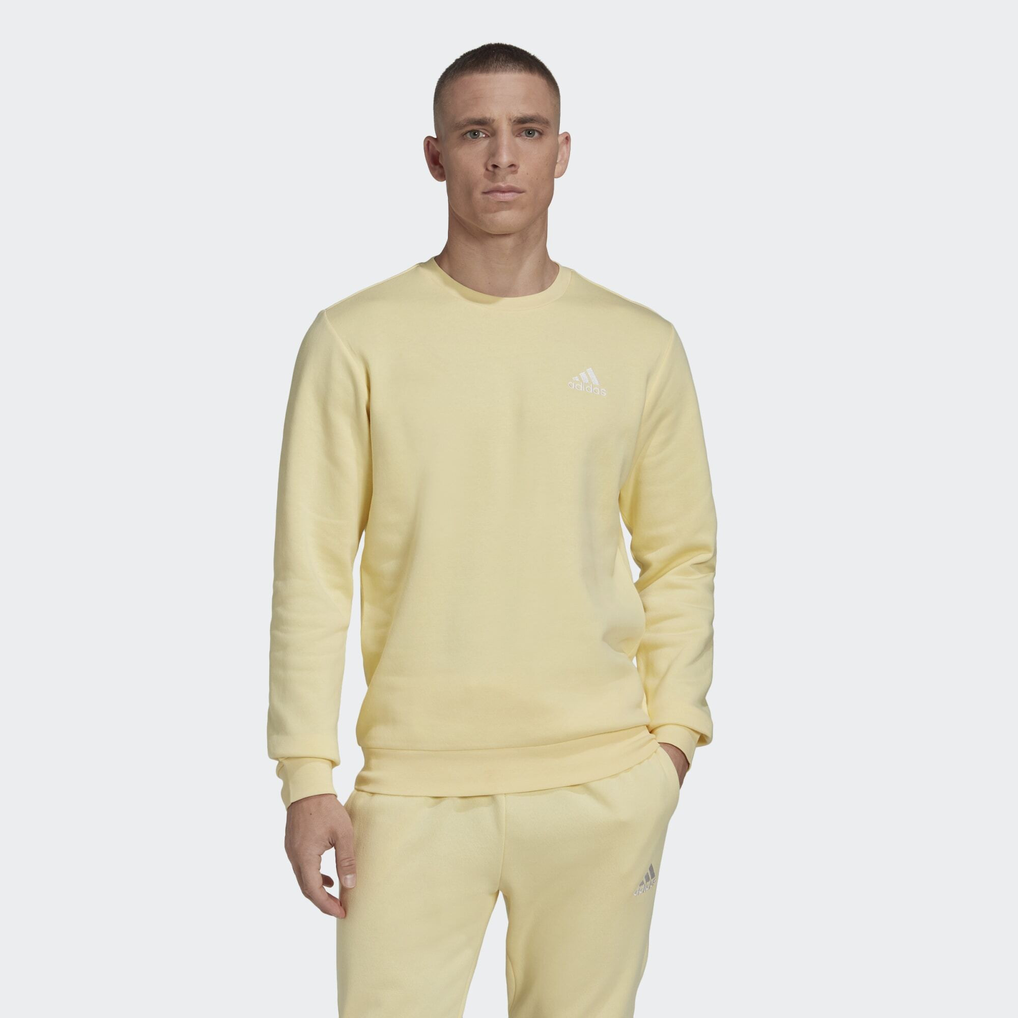 adidas Essentials Fleece Sweatshirt (9000121702_62955)