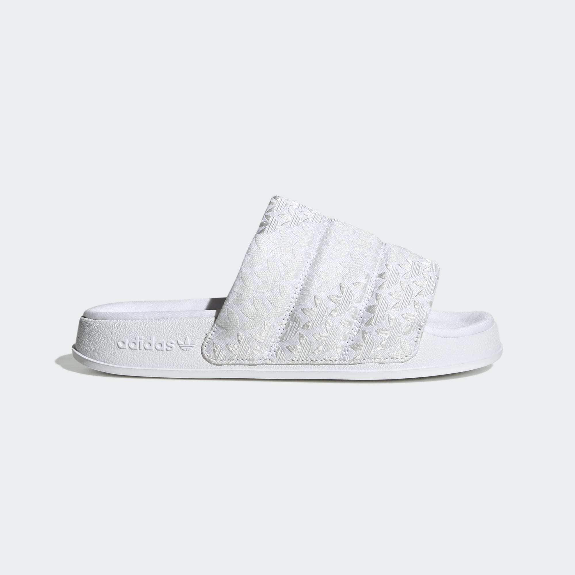 adidas Originals Adilette Essential Slides (9000133231_65992) Γυναικεία / Παπούτσια / Σαγιονάρες & Slides / Slides