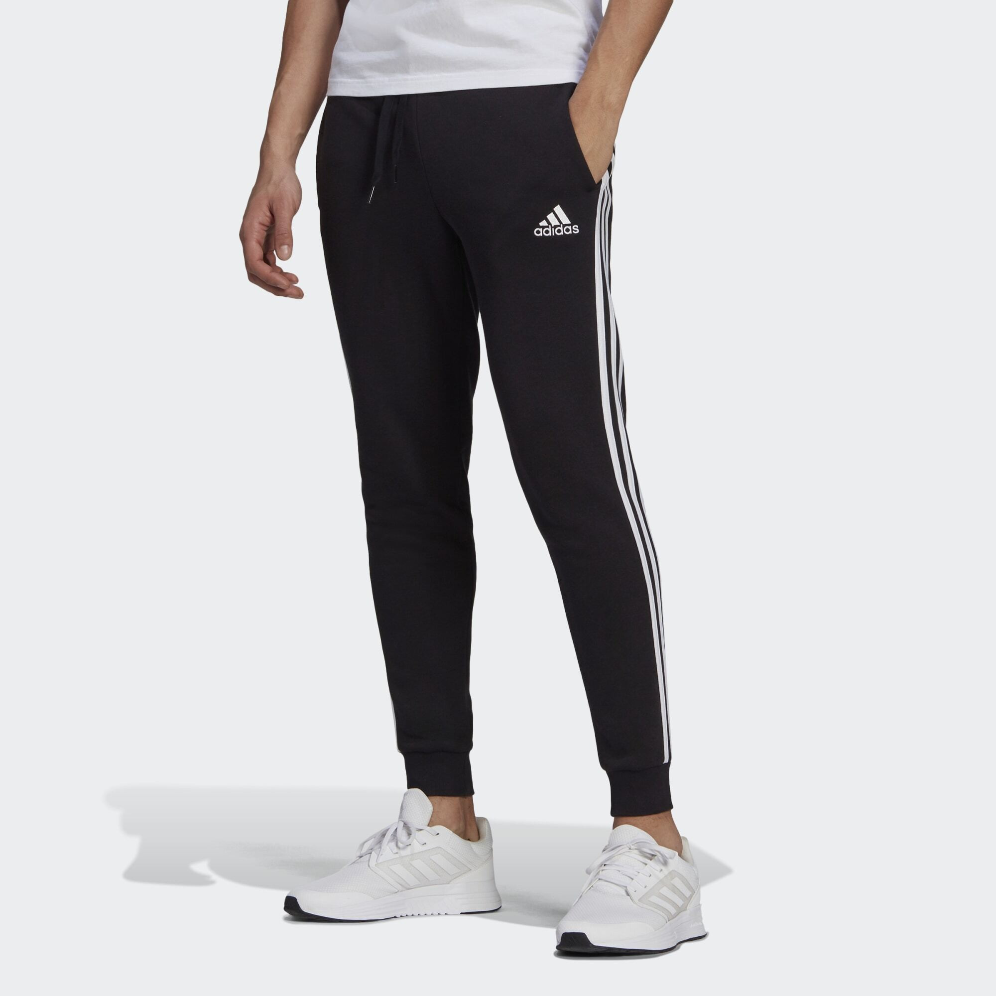 adidas Essentials Fleece Fitted 3-Stripes Pants (9000133351_22872)