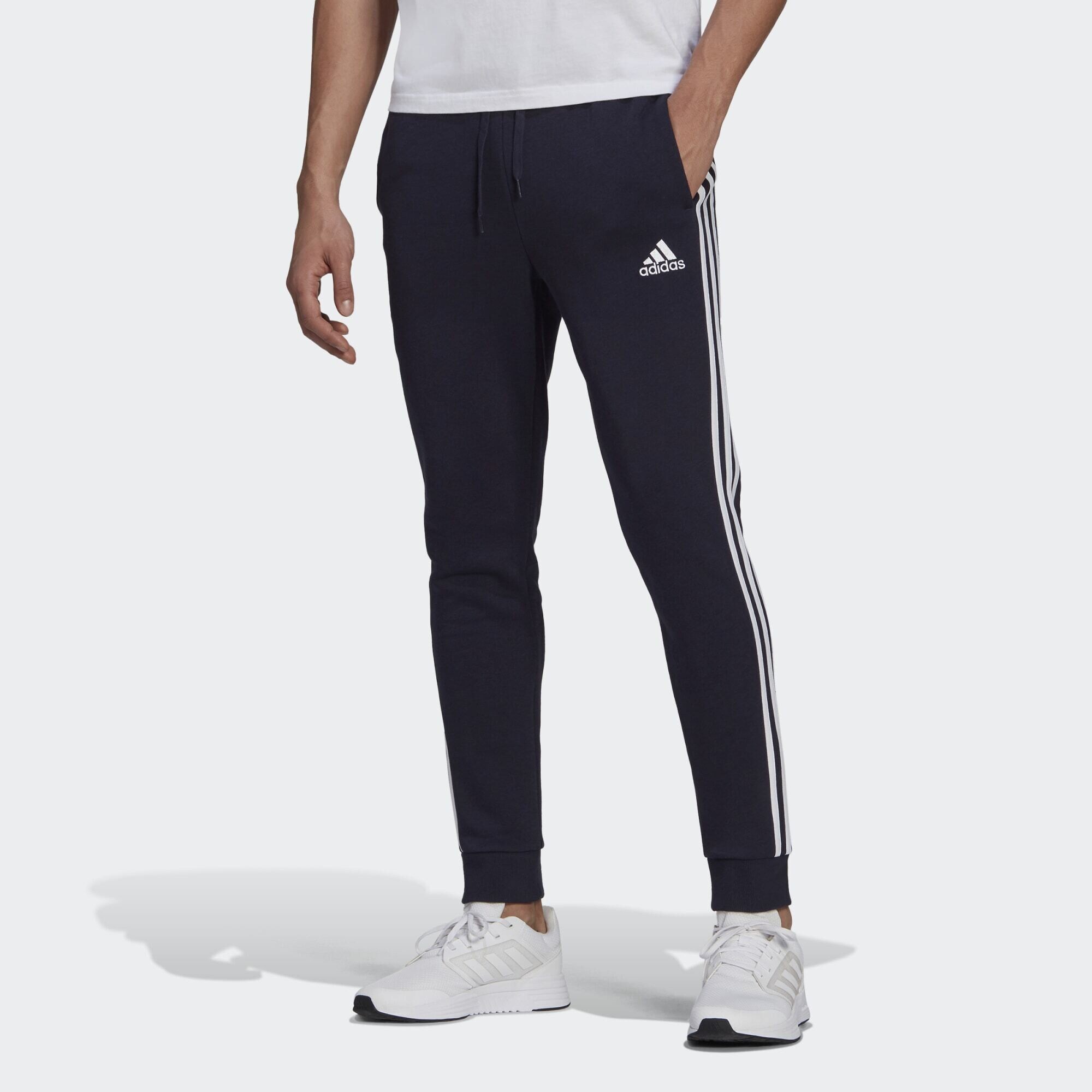 adidas Essentials Fleece Tapered Cuff 3-Stripes Pants (9000133491_62935)