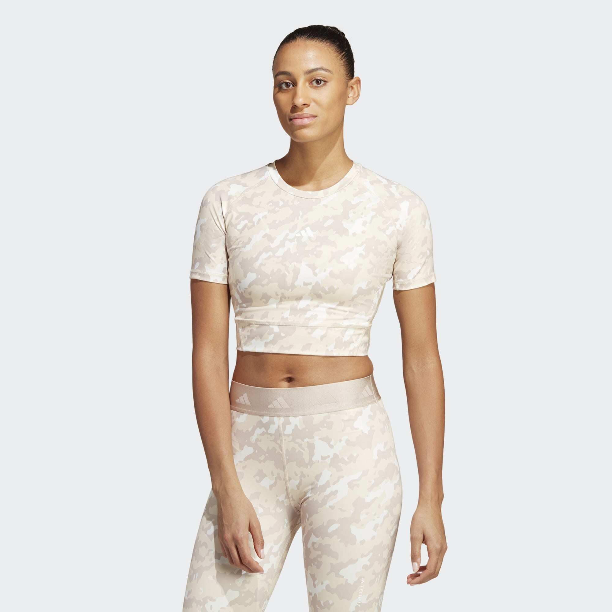 adidas Techfit Camo Print Crop Training Tee (9000134717_66156)