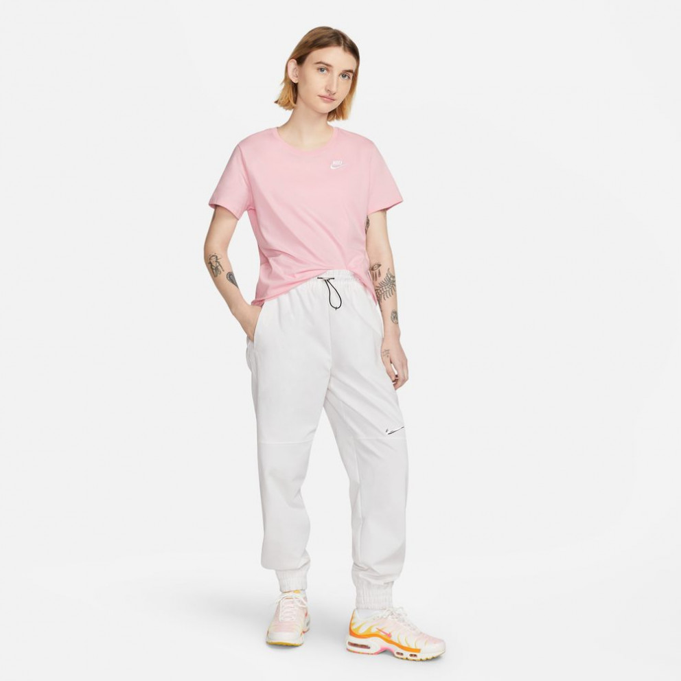 Nike Sportswear Club Essentials Women's T-Shirt