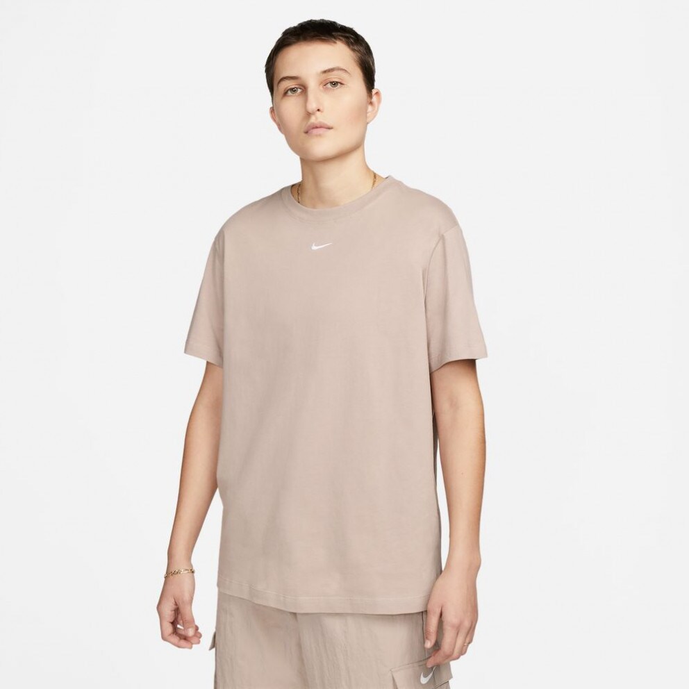 nike t shirt beige