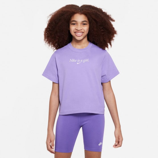 Nike G Nsw Tee Boxy Is A Girl