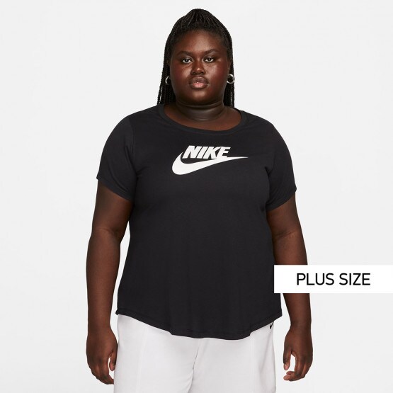 Nike Sportswear Essentials Women's Plus Size T-shirt