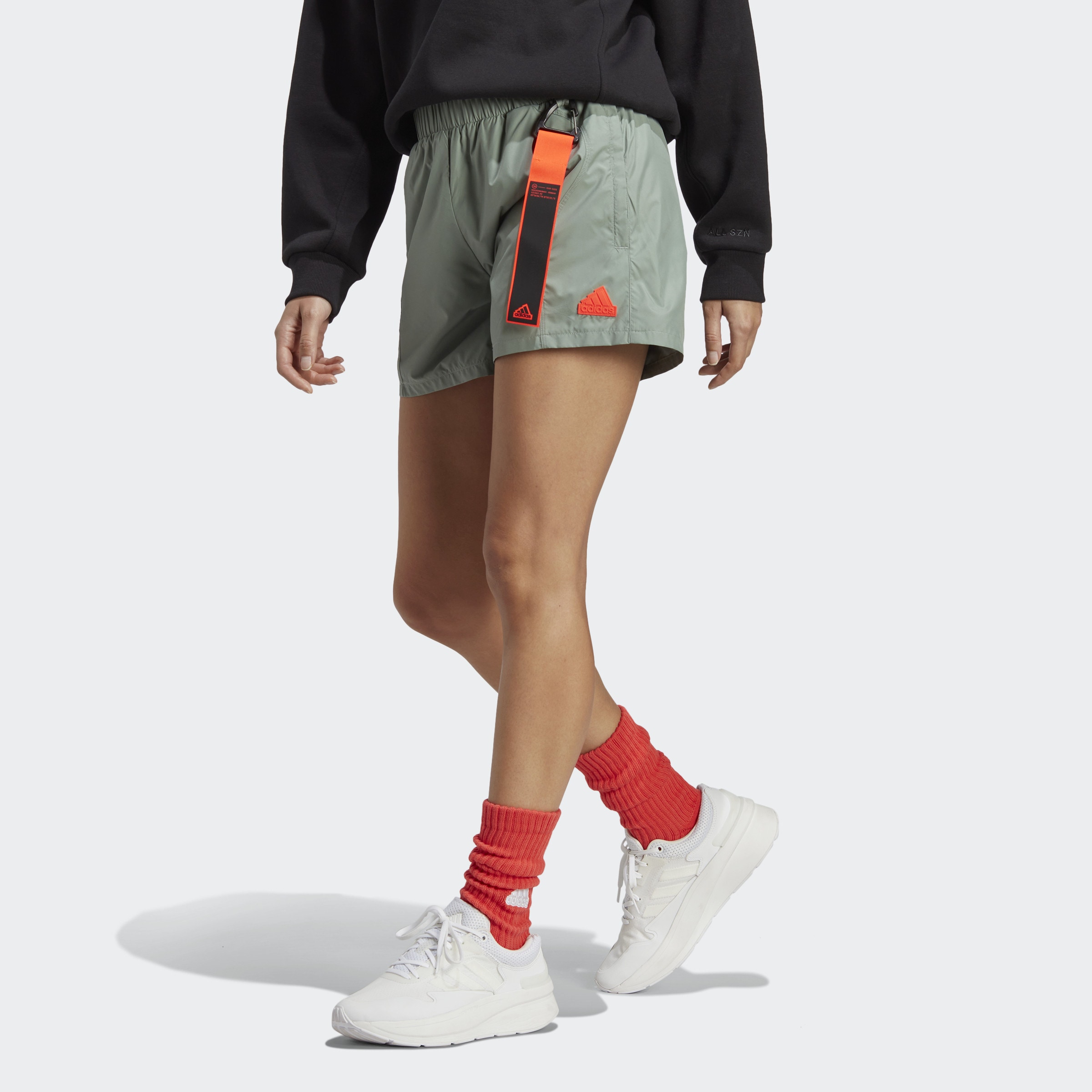  adidas W C Esc Short (9000137554_10796) 2025