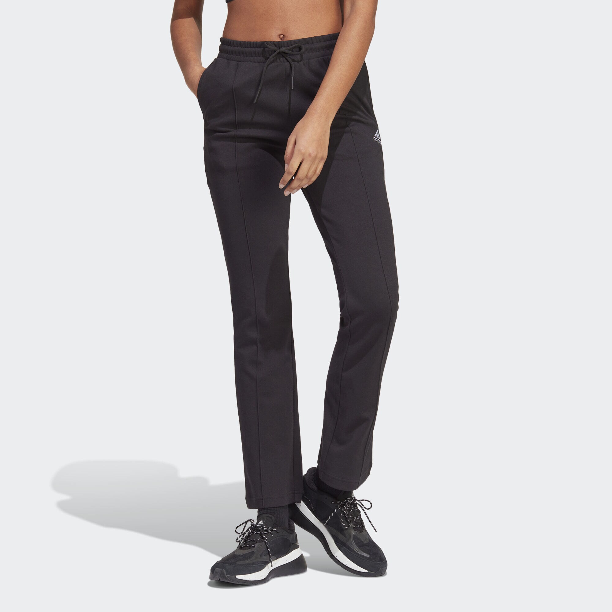 adidas Allover adidas Graphic High-Rise Flare Pants (9000155829_22872)