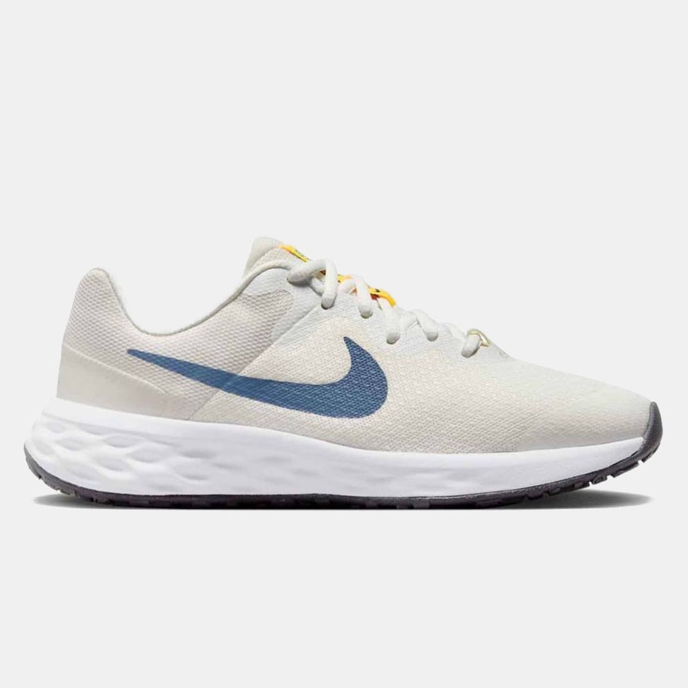 Kids sales nike revolution