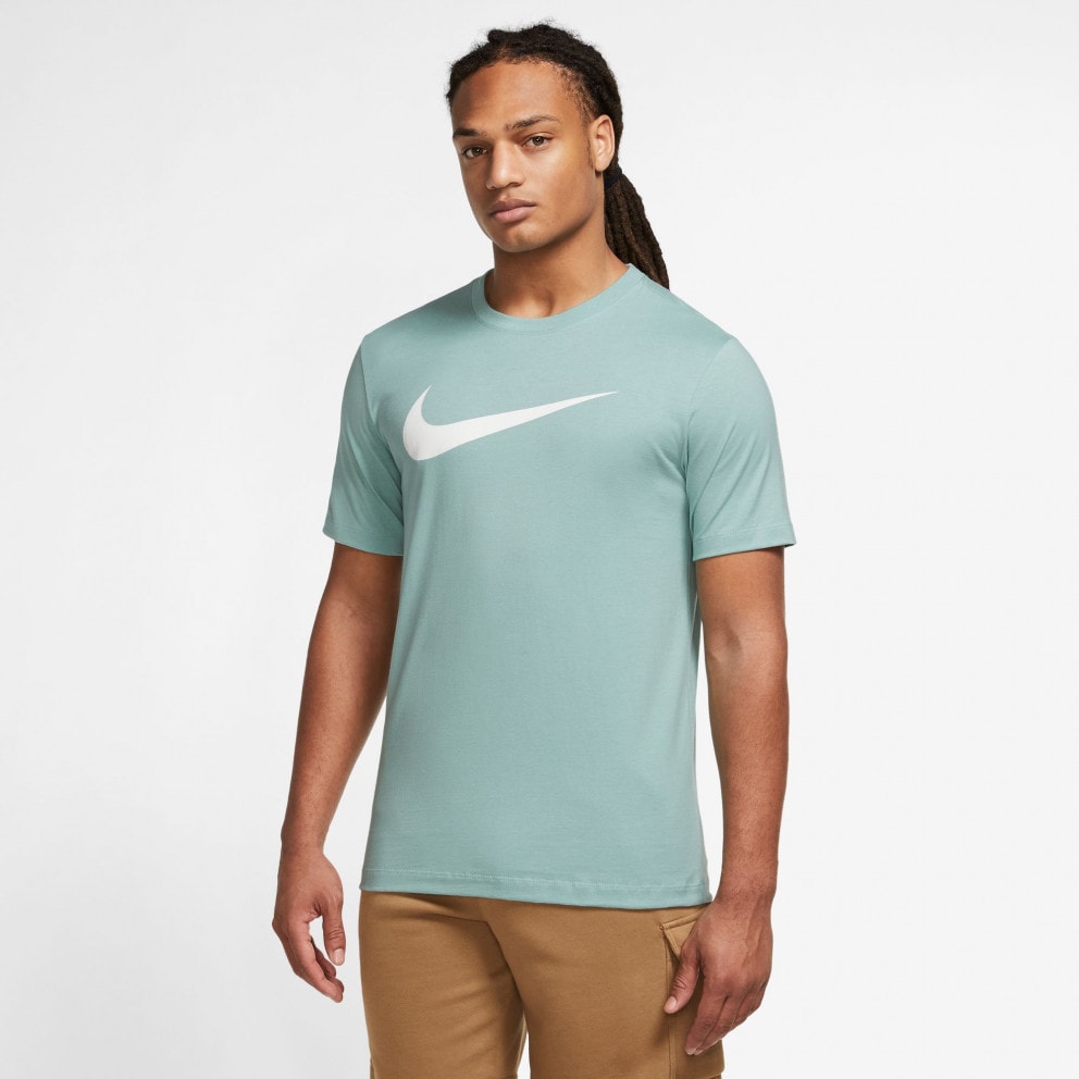 Nike Sportswear Swoosh Men's T-Shirt.