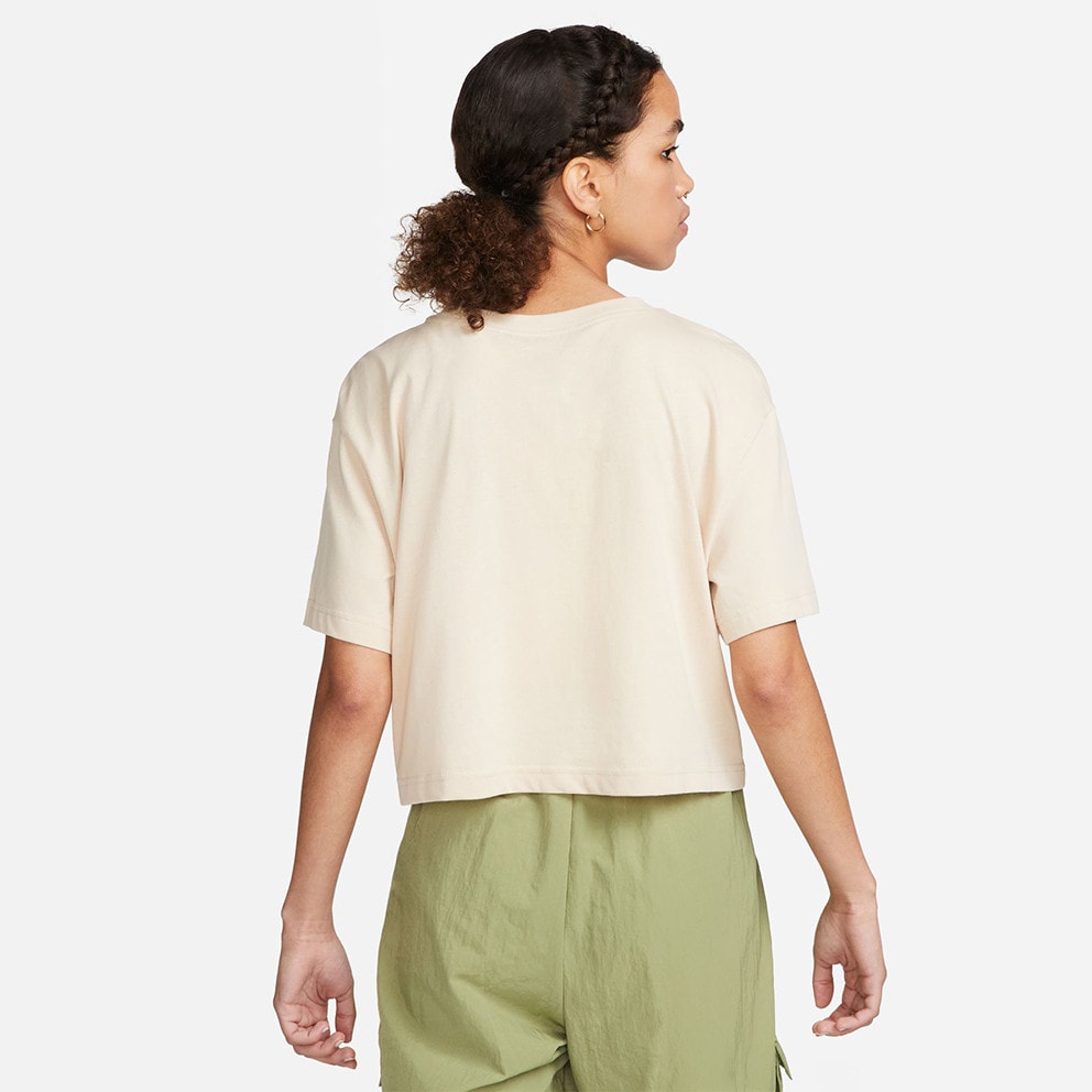 Nike Sportswear Essential Γυναικείο Cropped T-shirt