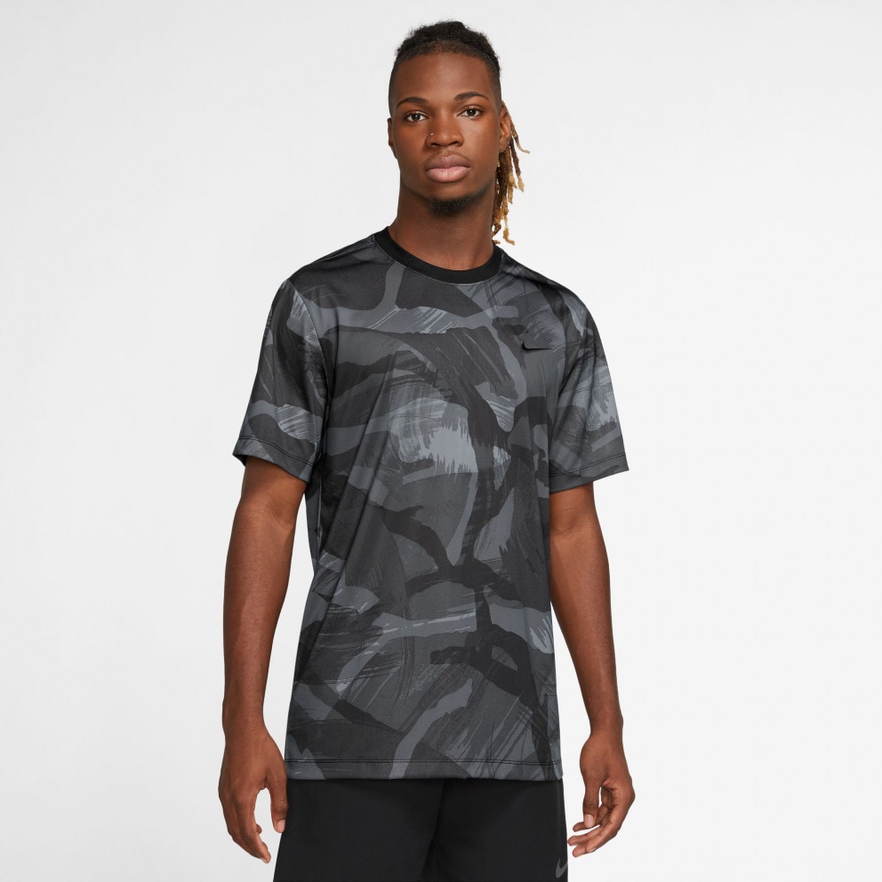 Nike Men's T-shirt