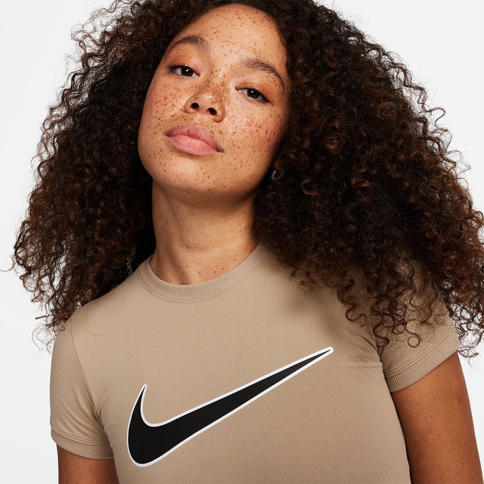 Nike Sportswear Γυναικείο Cropped T-shirt