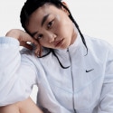 Nike Steertwear Woven Land Windbreaker UV FZ Jkt Γυναικείο Μπουφάν