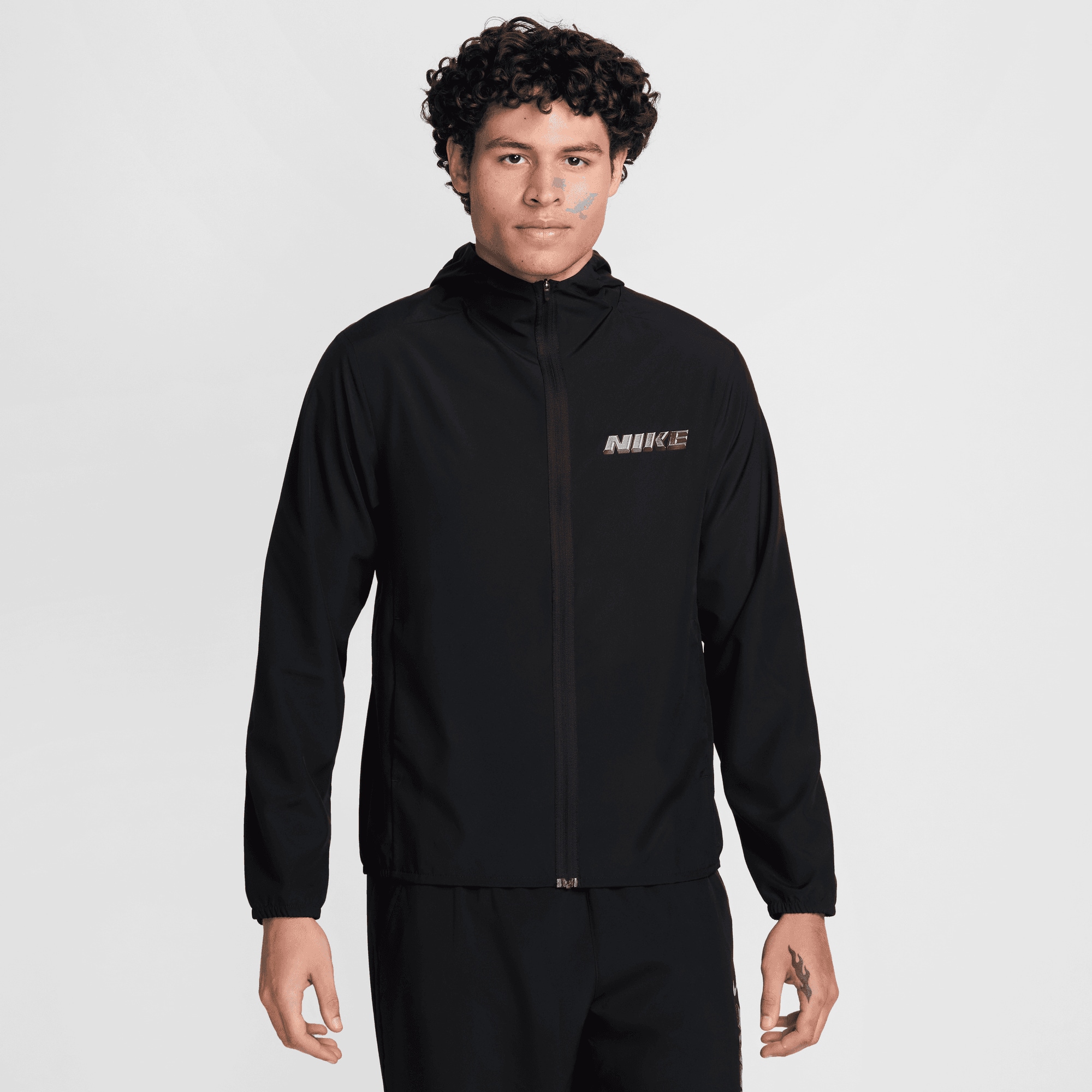 Nike swoosh packable w windbreaker schwarz deals