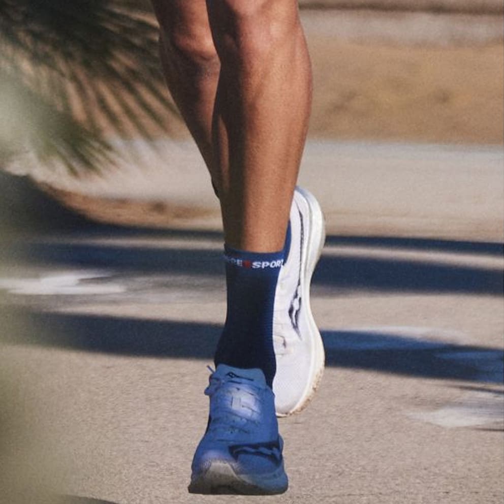 COMPRESSPORT Pro Racing Socks V4.0 Unisex Socks