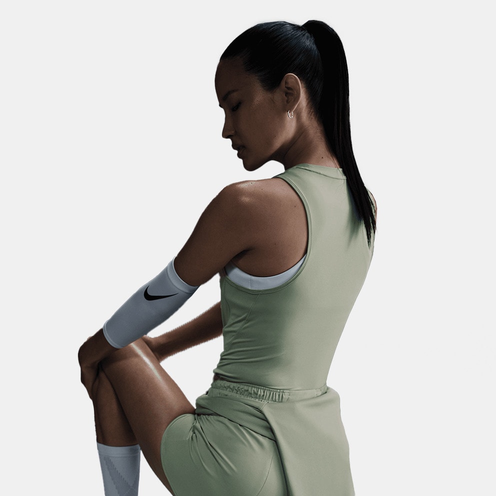 Nike One Dri-FIT Γυναικεία Αμάνικη Μπλούζα