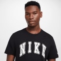 Nike Sportswear Club Seasonal Men's T-Shirt 
