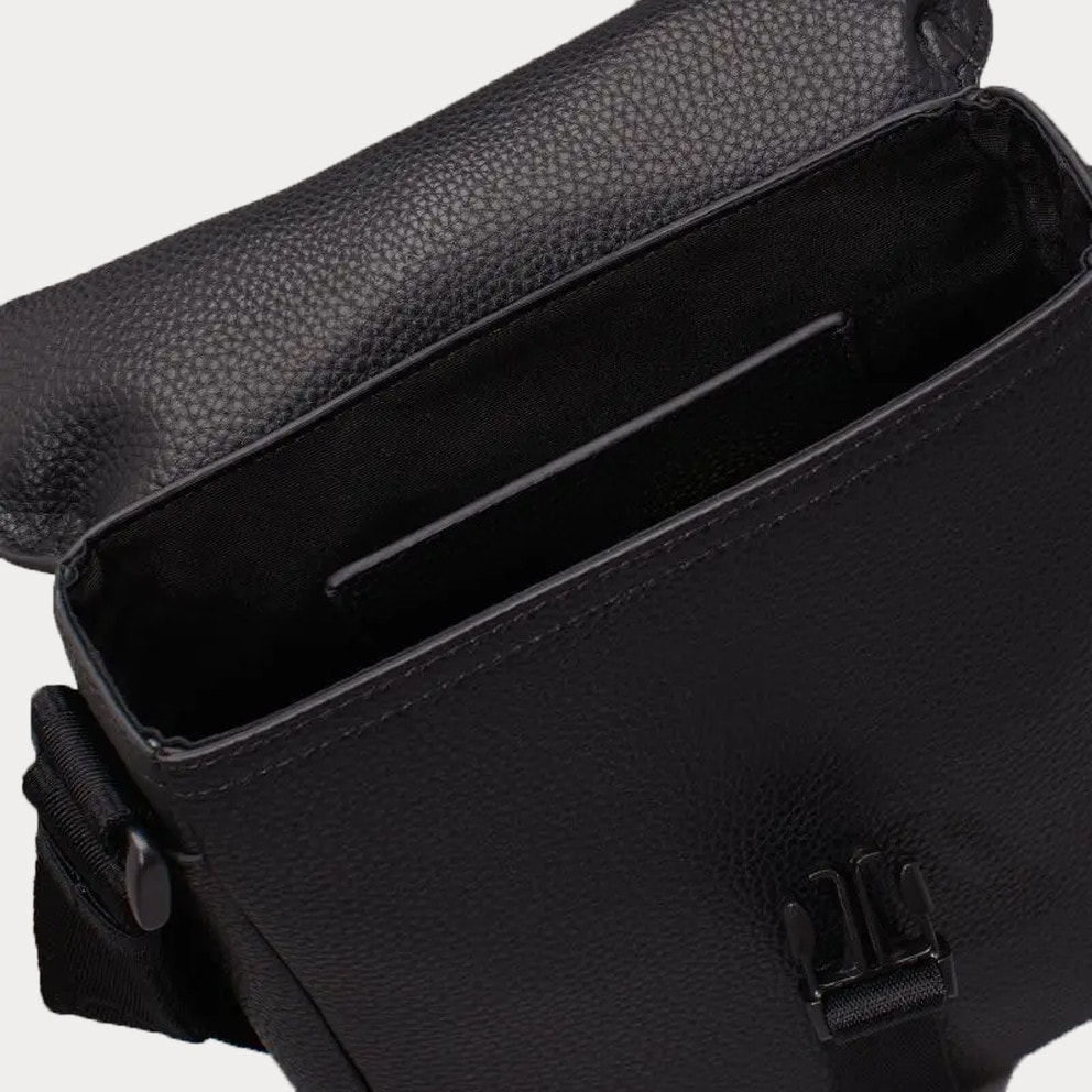 Calvin Klein Over Webbing Reporter18 Pu