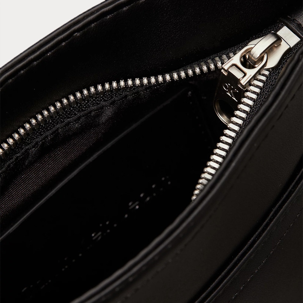 Calvin Klein Mono Logo Flat Pack18