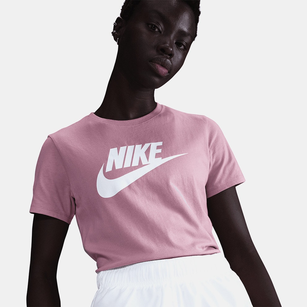 Nike Sportswear Club Women's T-Shirt