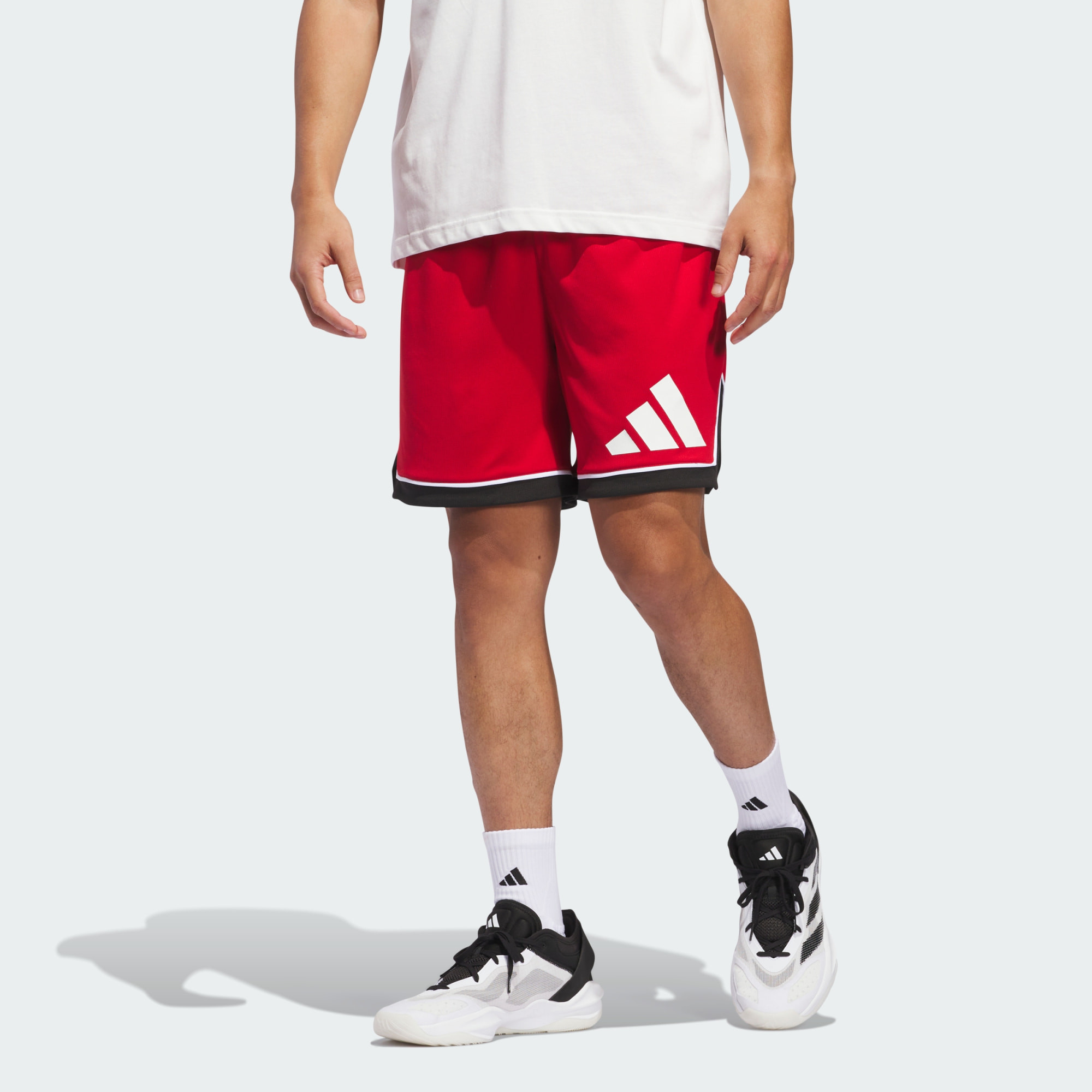  adidas Basketball Badge Of Sport Shorts (9000229043_66145) 2025