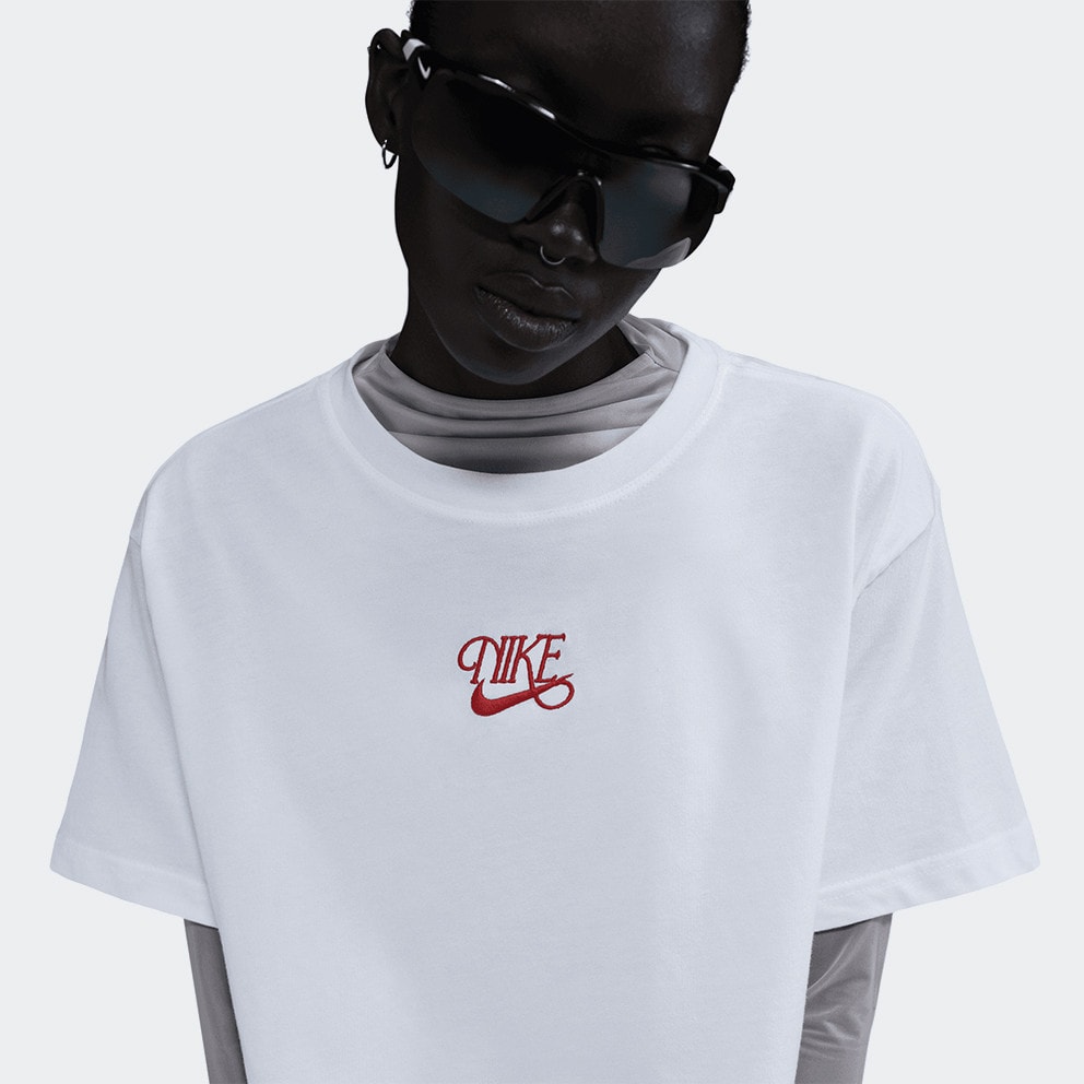 Nike Sportswear Cropped Women's T-Shirt