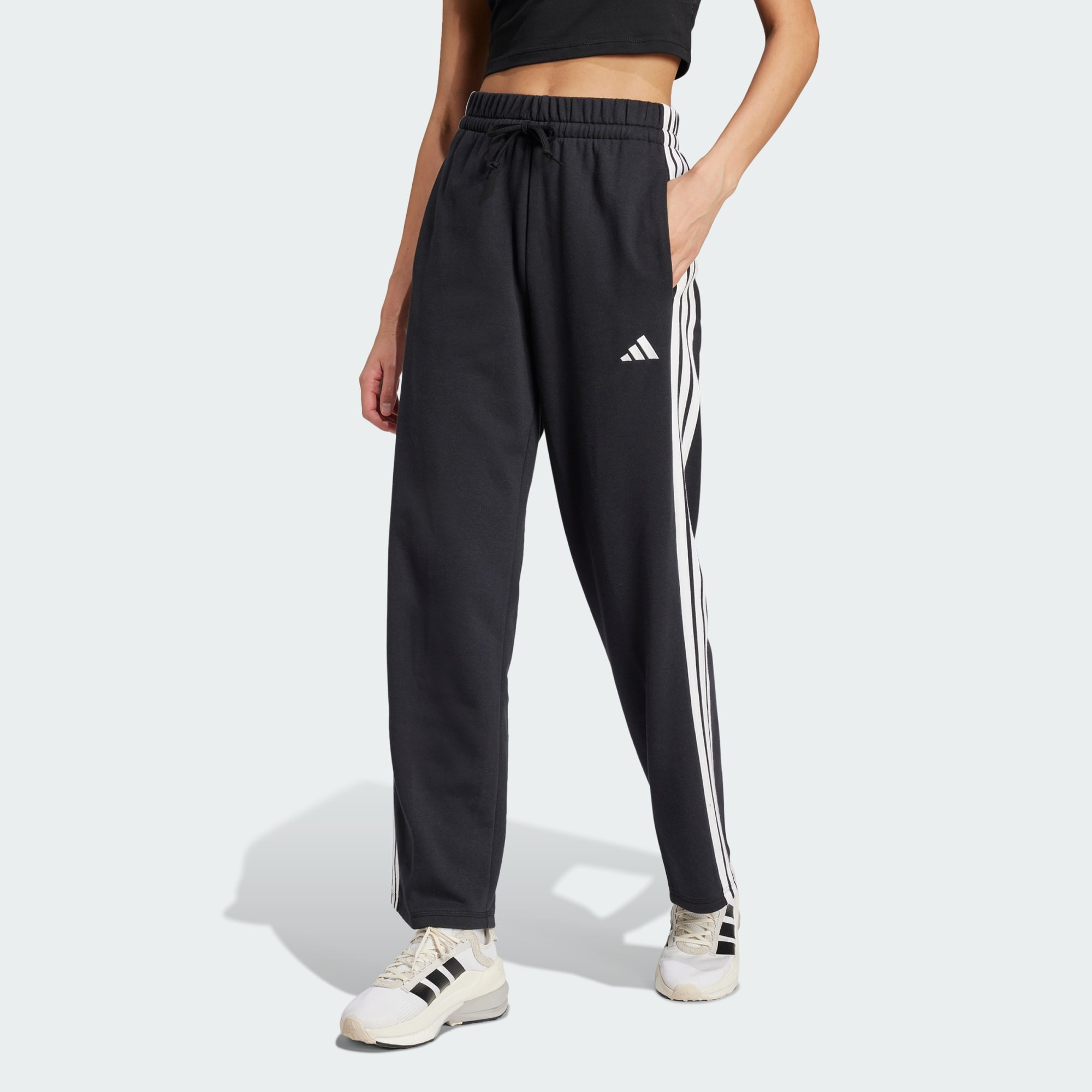  adidas sportswear Essentials 3-Stripes Open Hem French Terry Pants (9000239335_22872) 2025