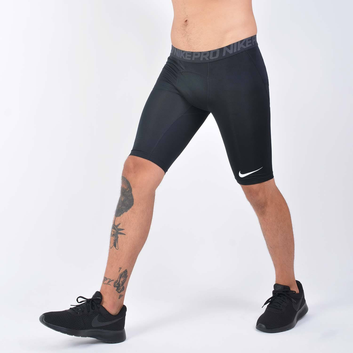 Компрессионные шорты Nike Pro